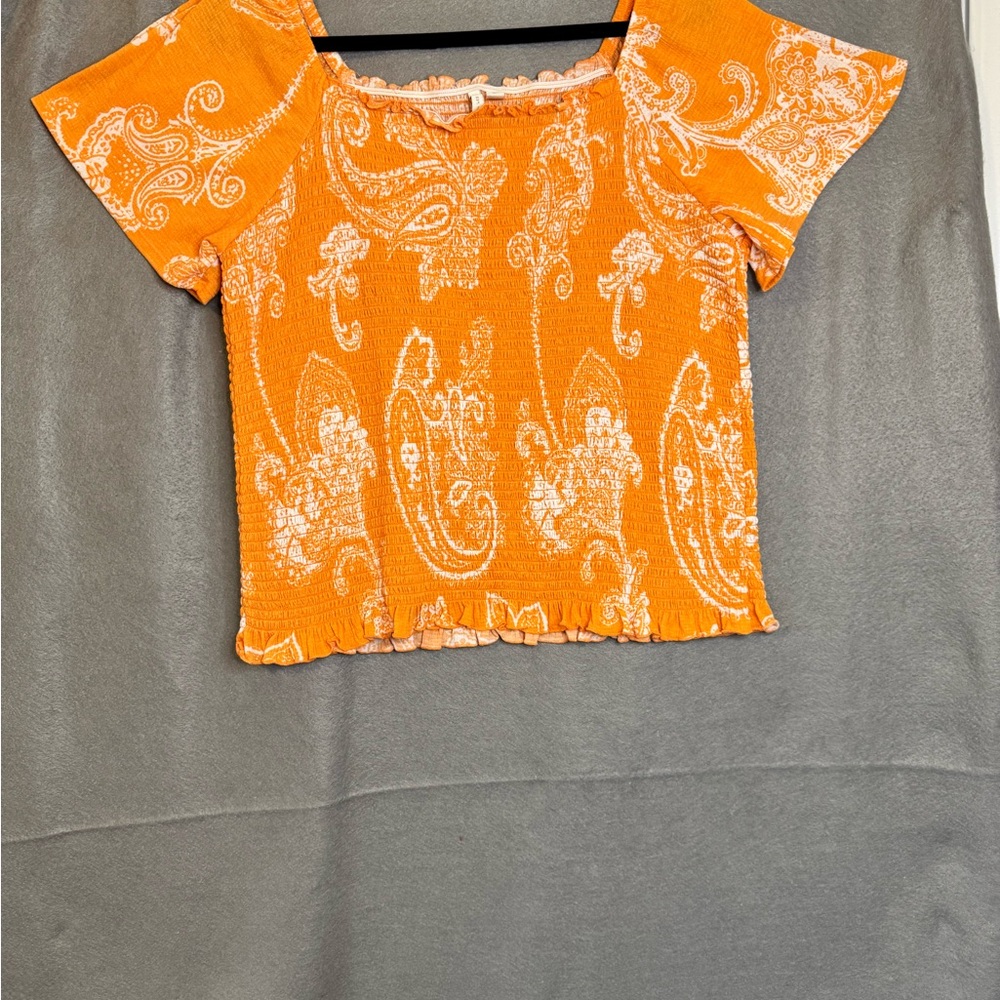 Orange Paisley Women's Top. Like New Condition.